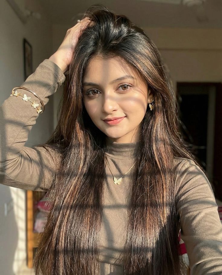 Aashvi - VIP Escorts in Gachibowli Hyderabad